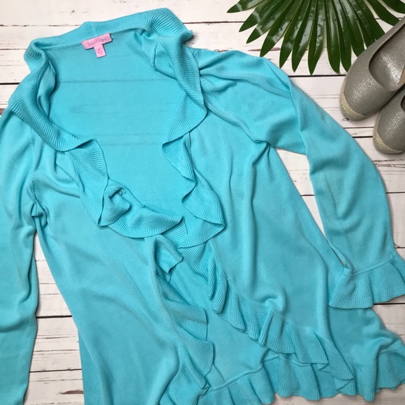 Lilly Pulitzer Sweaters - {Lilly Pulitzer} sz M Shirley cardigan in blue